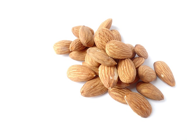 Fruits à coque Amandes, noix, noisettes