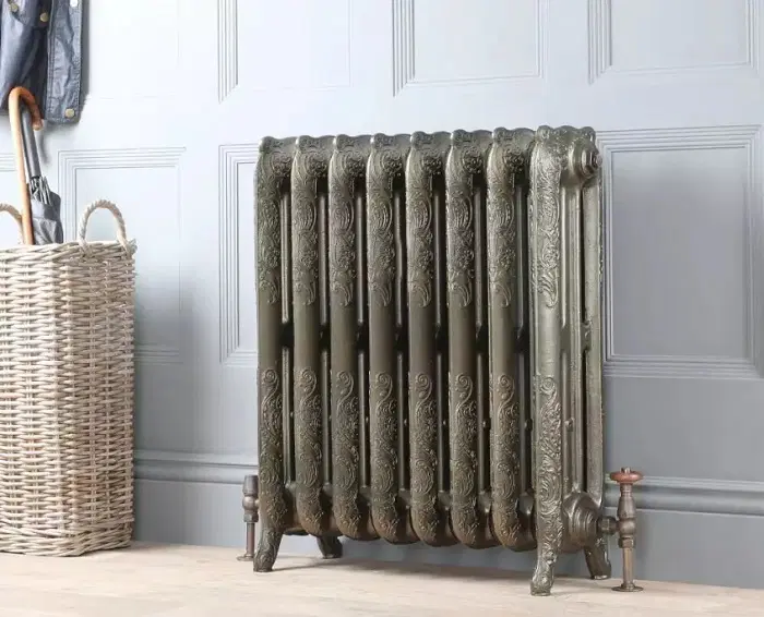 Radiateur en fonte rétro