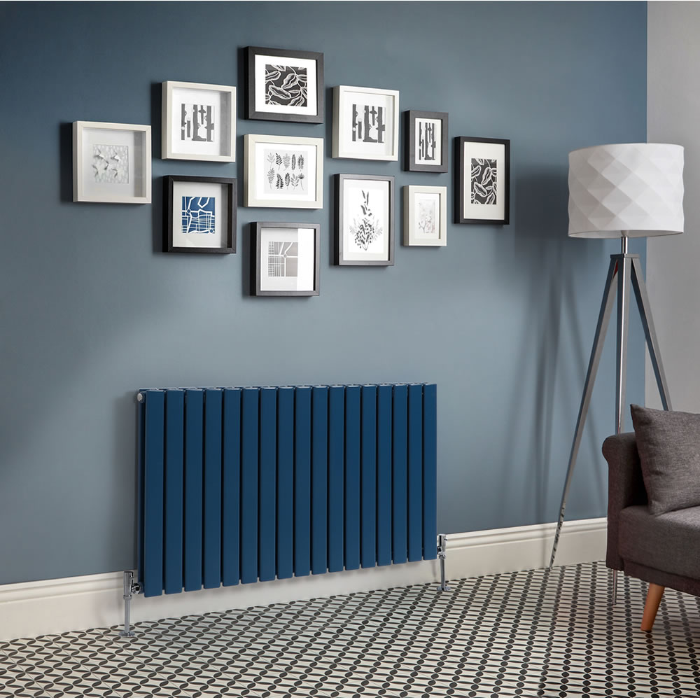 Radiateur design horizontal – Bleu foncé – 63,5 cm – Choix de largeurs - Delta