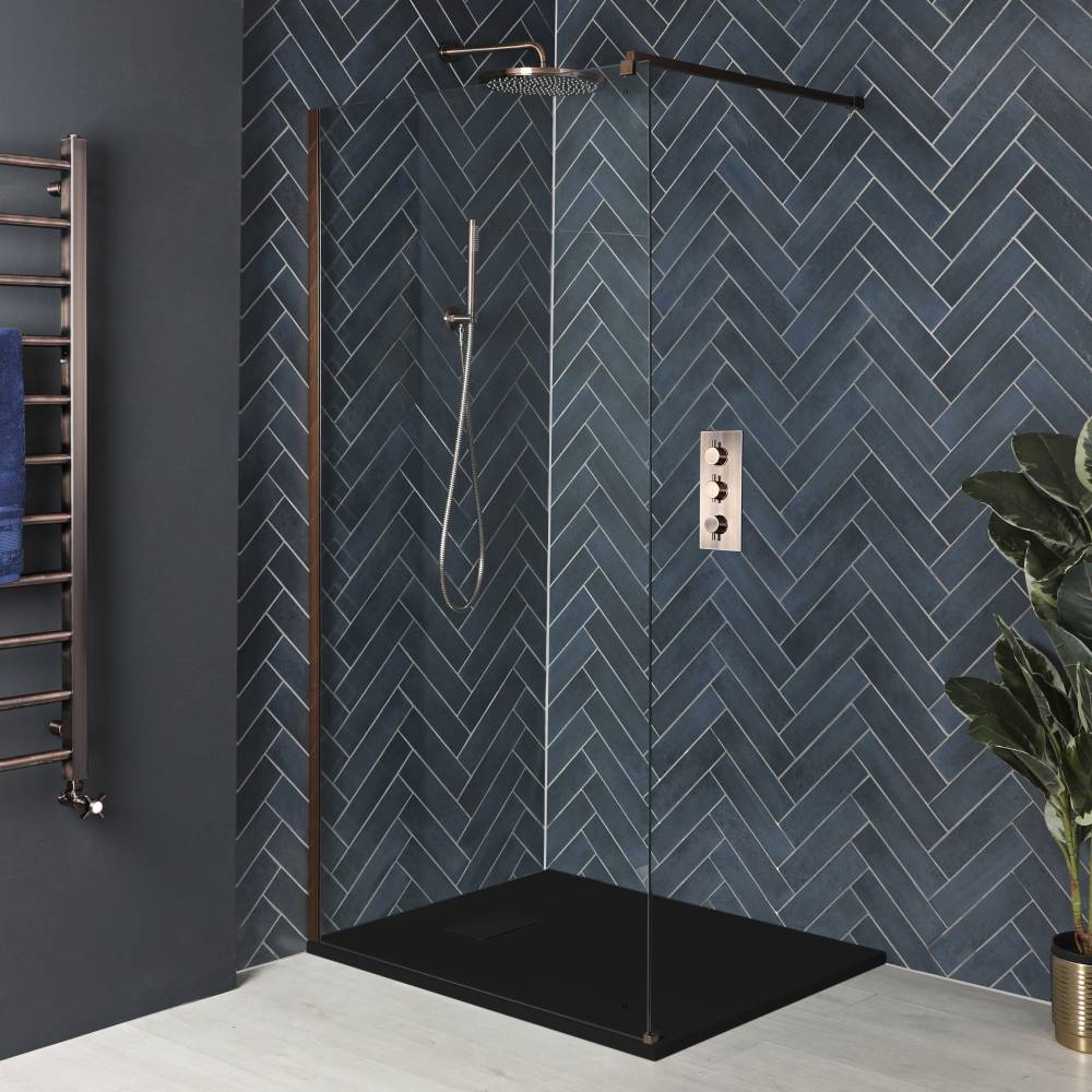 Douche italienne avec receveur à effet texturé – Tailles multiples – Cuivre mat – Vara